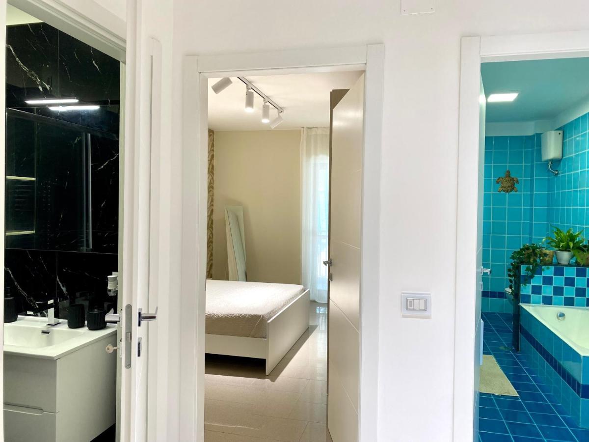 Bella Luna Apulian Living - Puglia Mia Apartments Монополи Экстерьер фото